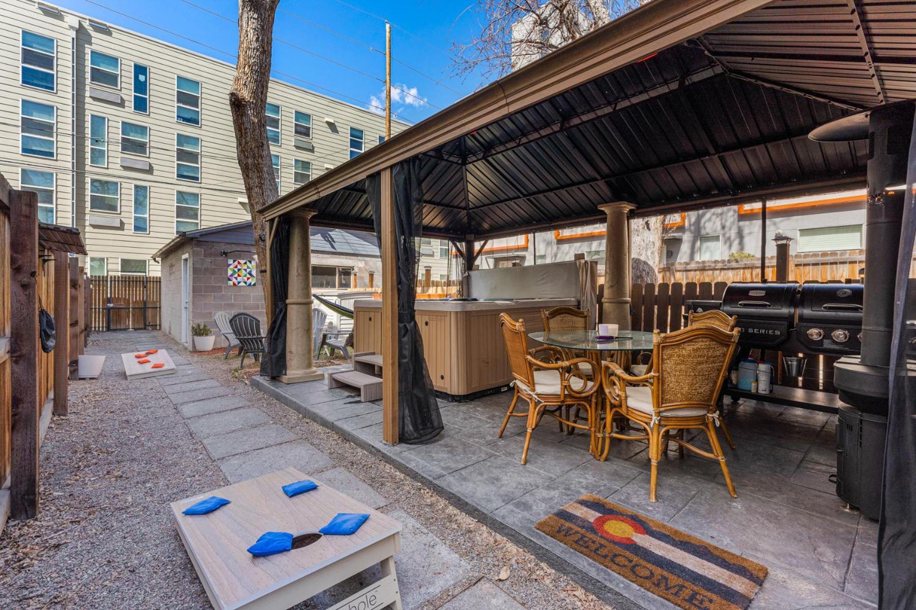 Hot Tub Firepit Pool Table Patio Cozy Downtown Denver Eksteriør bilde